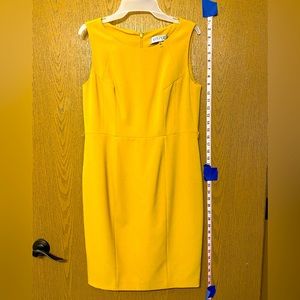 Kasper sleeveless yellow dress.